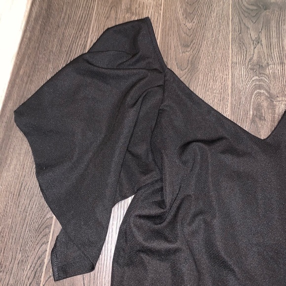 Zara black ruffle dress - Picture 2 of 5